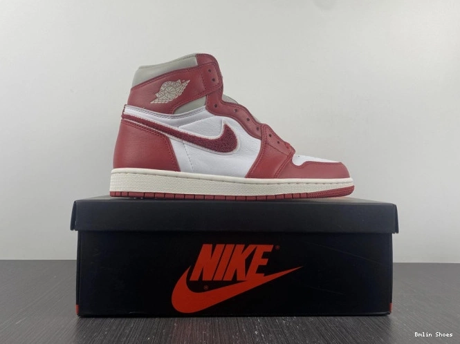 Bmlin Shoes Jordan DJ4891-061 (W) 1 OG Newstalgia High Chenille 0824
